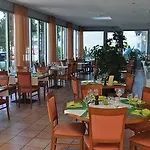 Eden Und Restaurant Hotel 4*