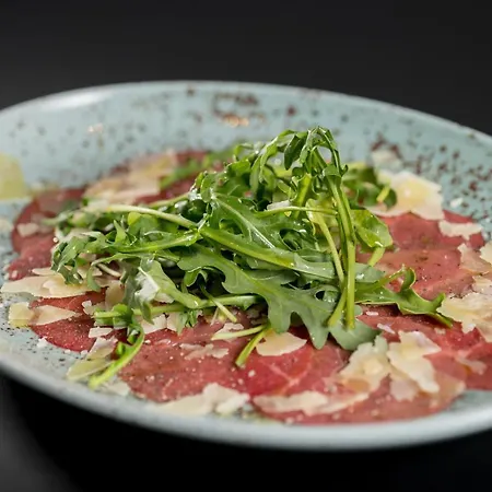 伊甸餐厅酒店 4*