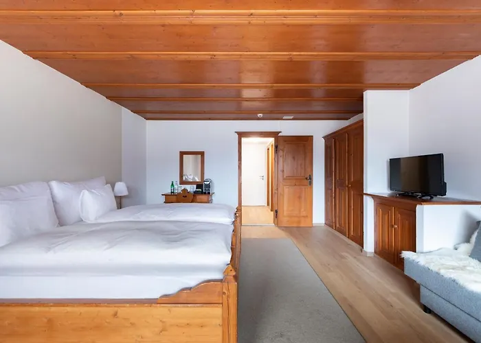 Eden Und Restaurant Hotel 4*