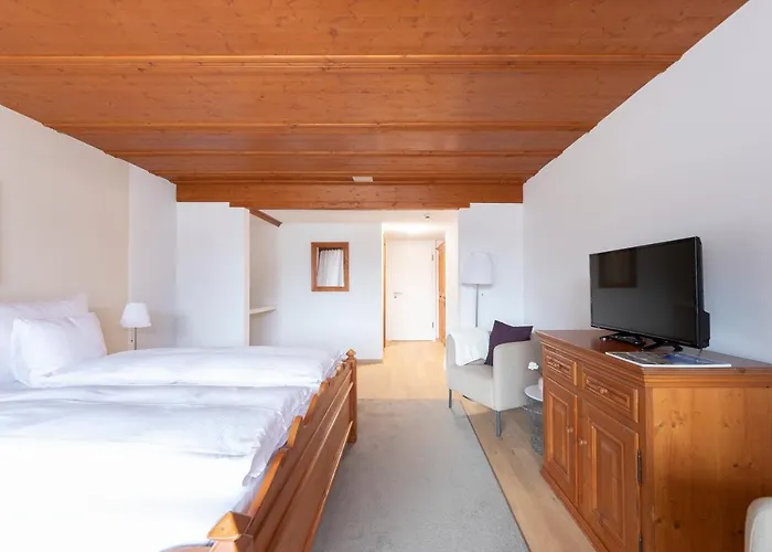 Hotel Eden Und Restaurant 4*