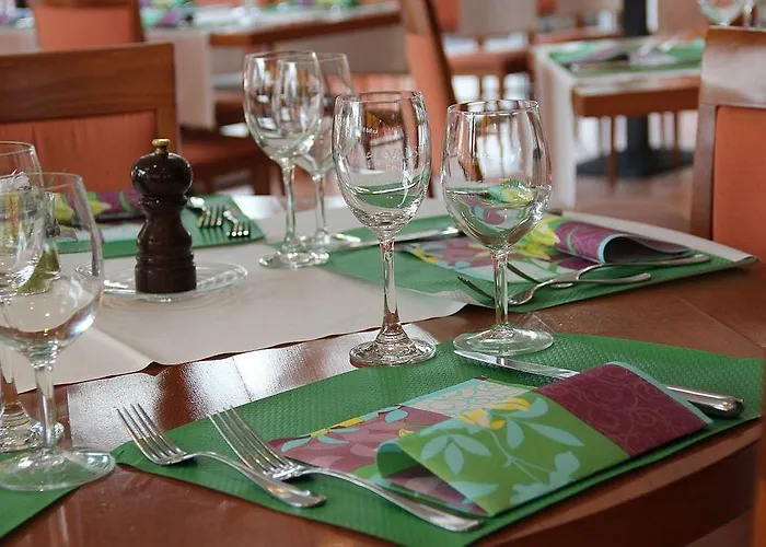 Eden Und Restaurant فندق 4*