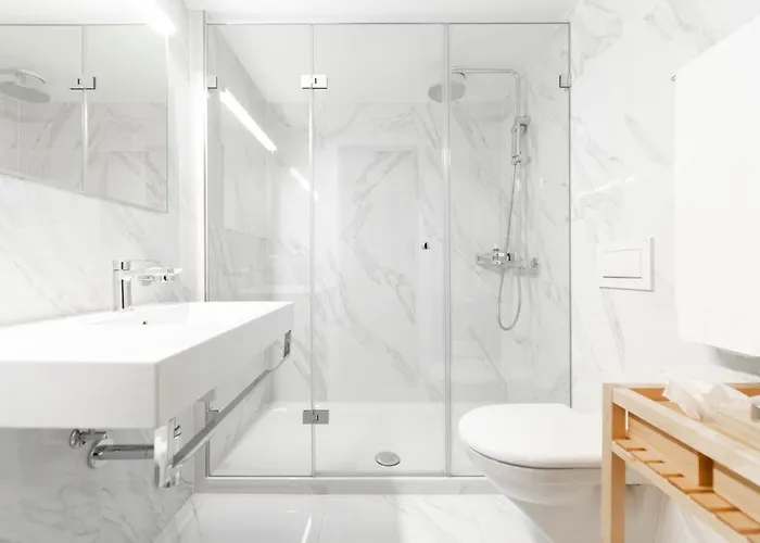 Eden Und Restaurant فندق