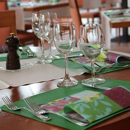 Eden Und Restaurant Otel 4*